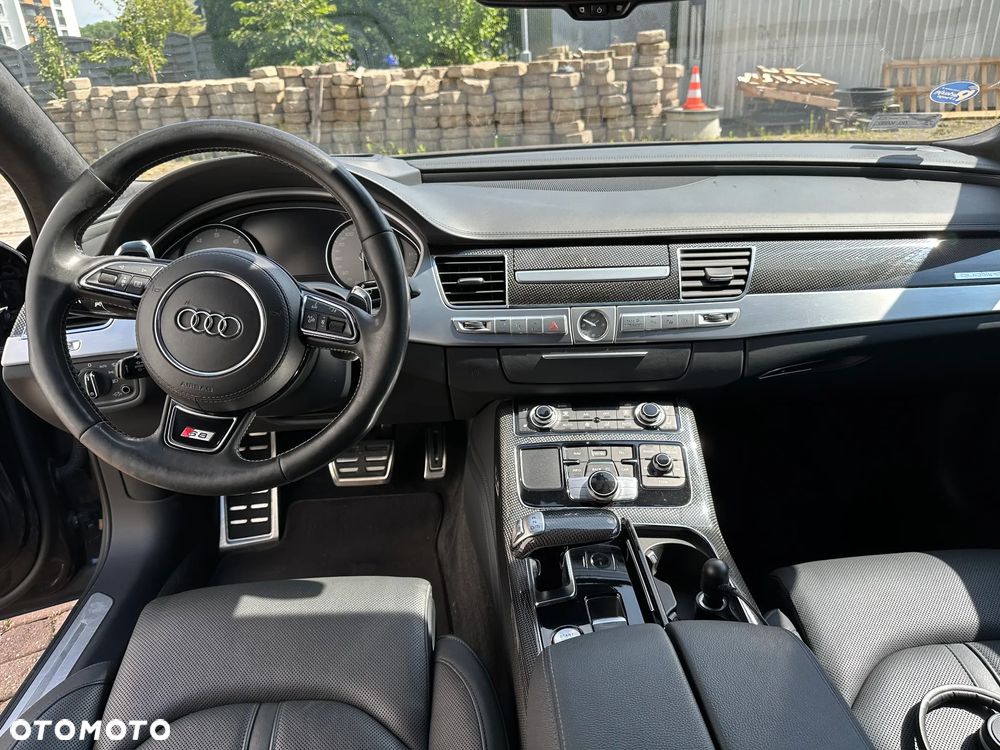 Audi S8 - 15
