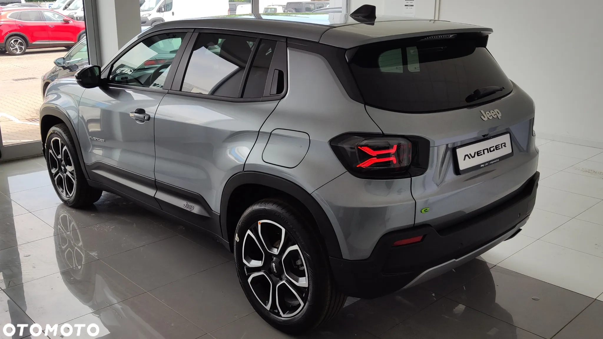 Jeep Avenger 1.2 T3 mHEV Summit FWD eDCT6 - 8