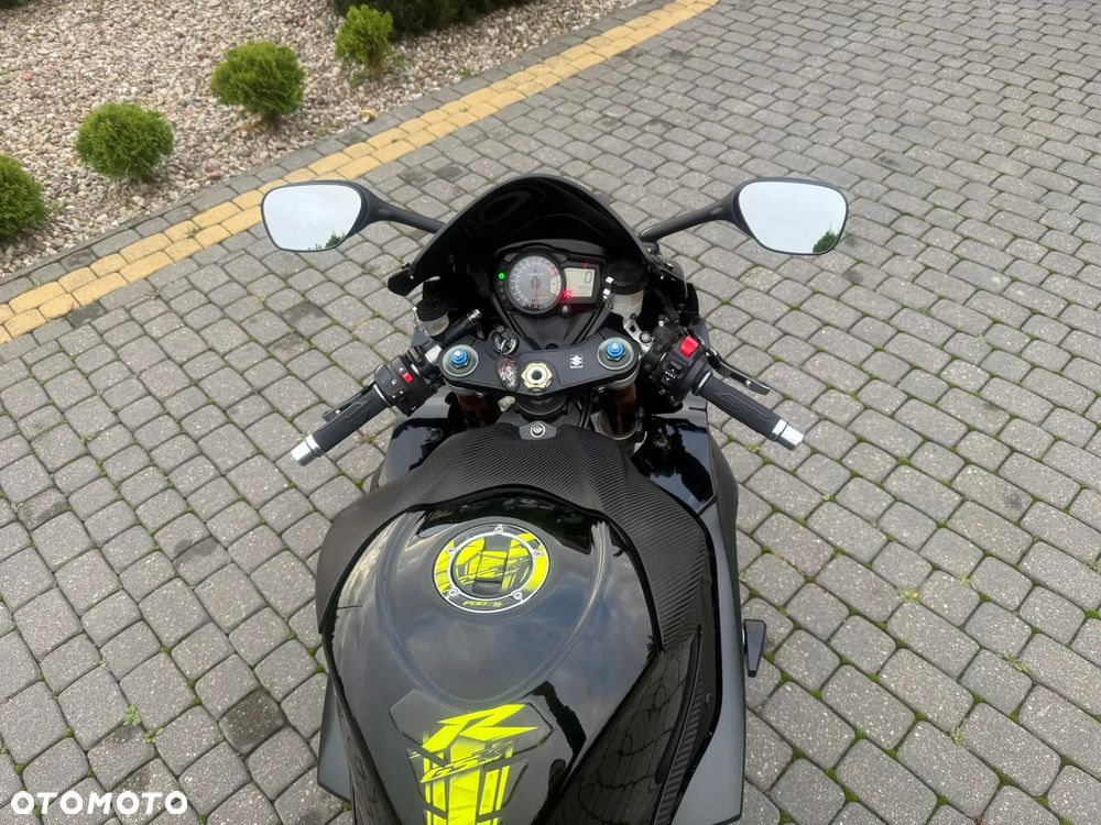 Suzuki GSX-R - 17