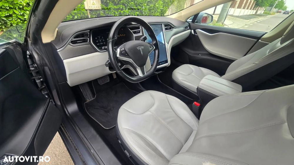 Tesla Model S 85 - 7