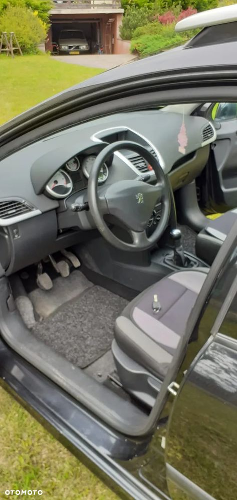 Peugeot 207 1.4 Trendy - 5