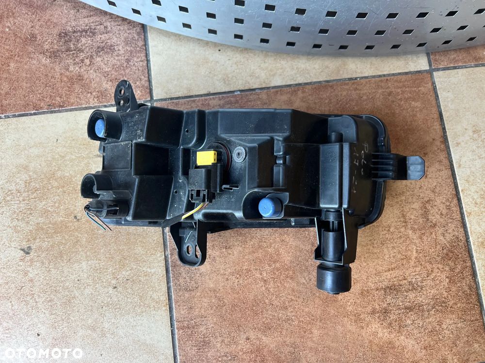 LAMPA LED DO JAZDY DZIENNEJ DRL LEWA HALOGEN LEWY VW POLO IV 2G0 - 3