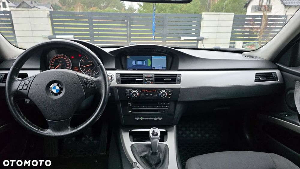 BMW Seria 3 320i Edition Sport - 15