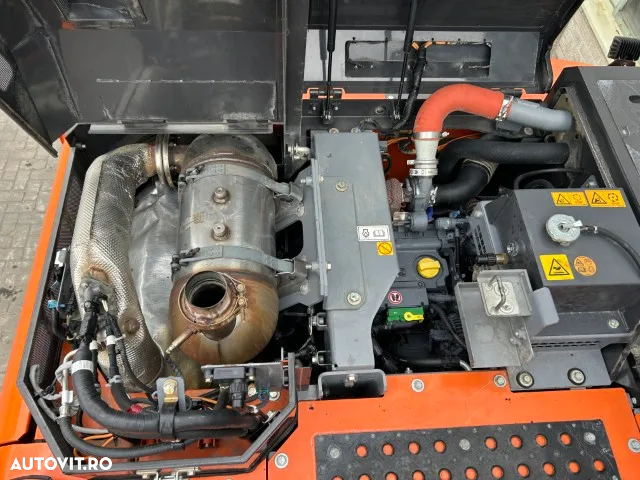 Hitachi ZX140W-6 - 23