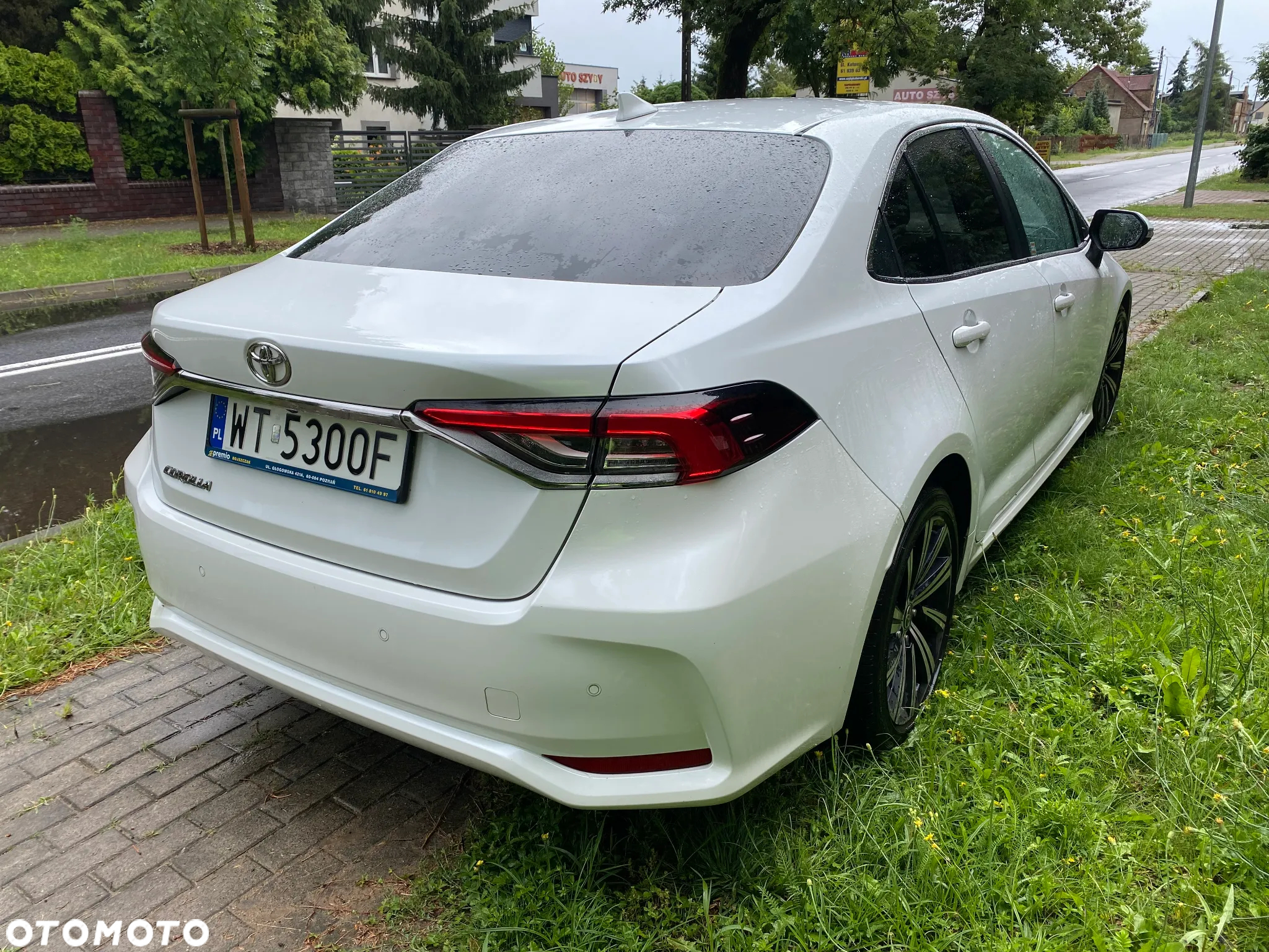 Toyota Corolla - 4