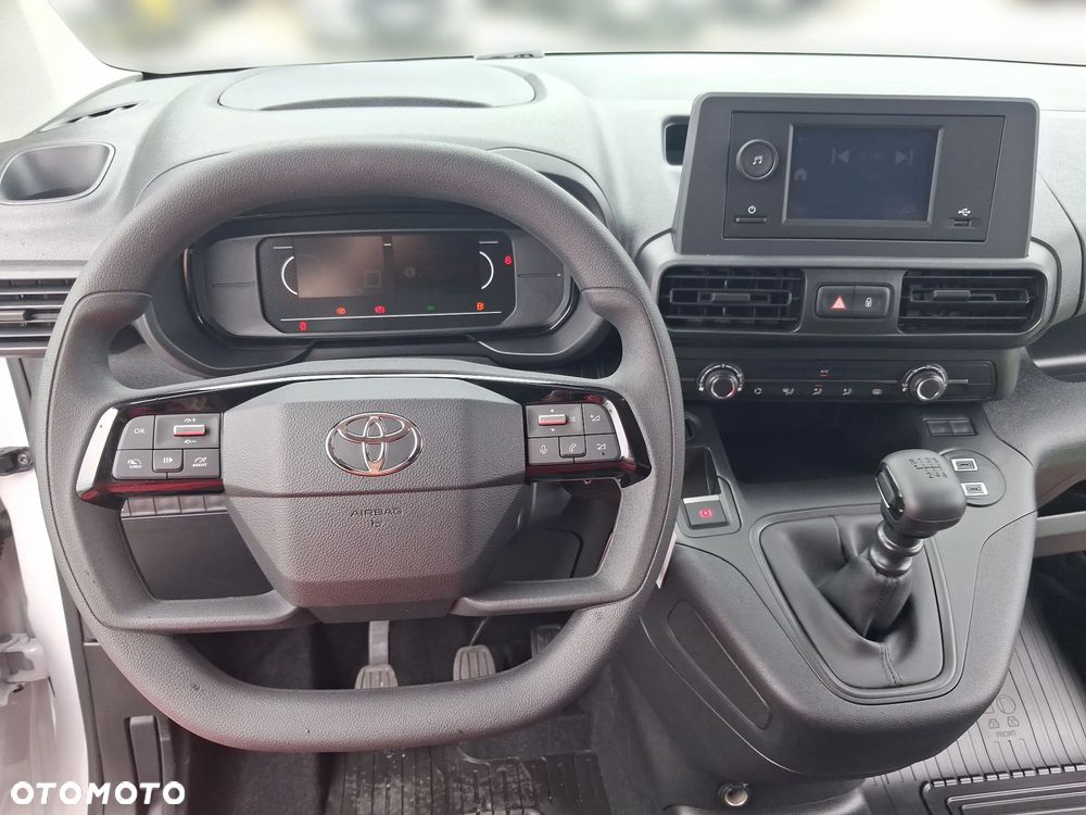 Toyota Proace CITY - 10