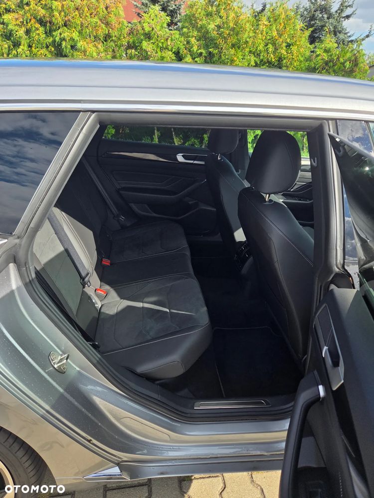 Volkswagen Arteon 2.0 TDI SCR R-Line DSG - 17