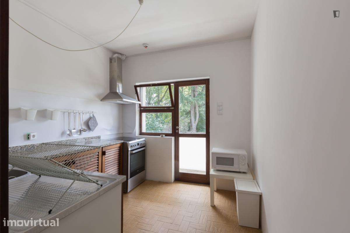 Quarto - localizado em Campanhã Porto - Grande imagem: 5/20