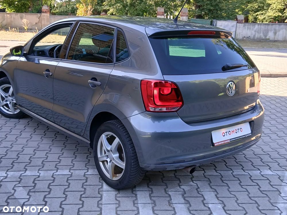 Volkswagen Polo 1.2 TSI MATCH - 24