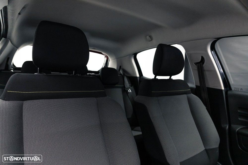 Citroën C3 1.2 PureTech Shine - 19