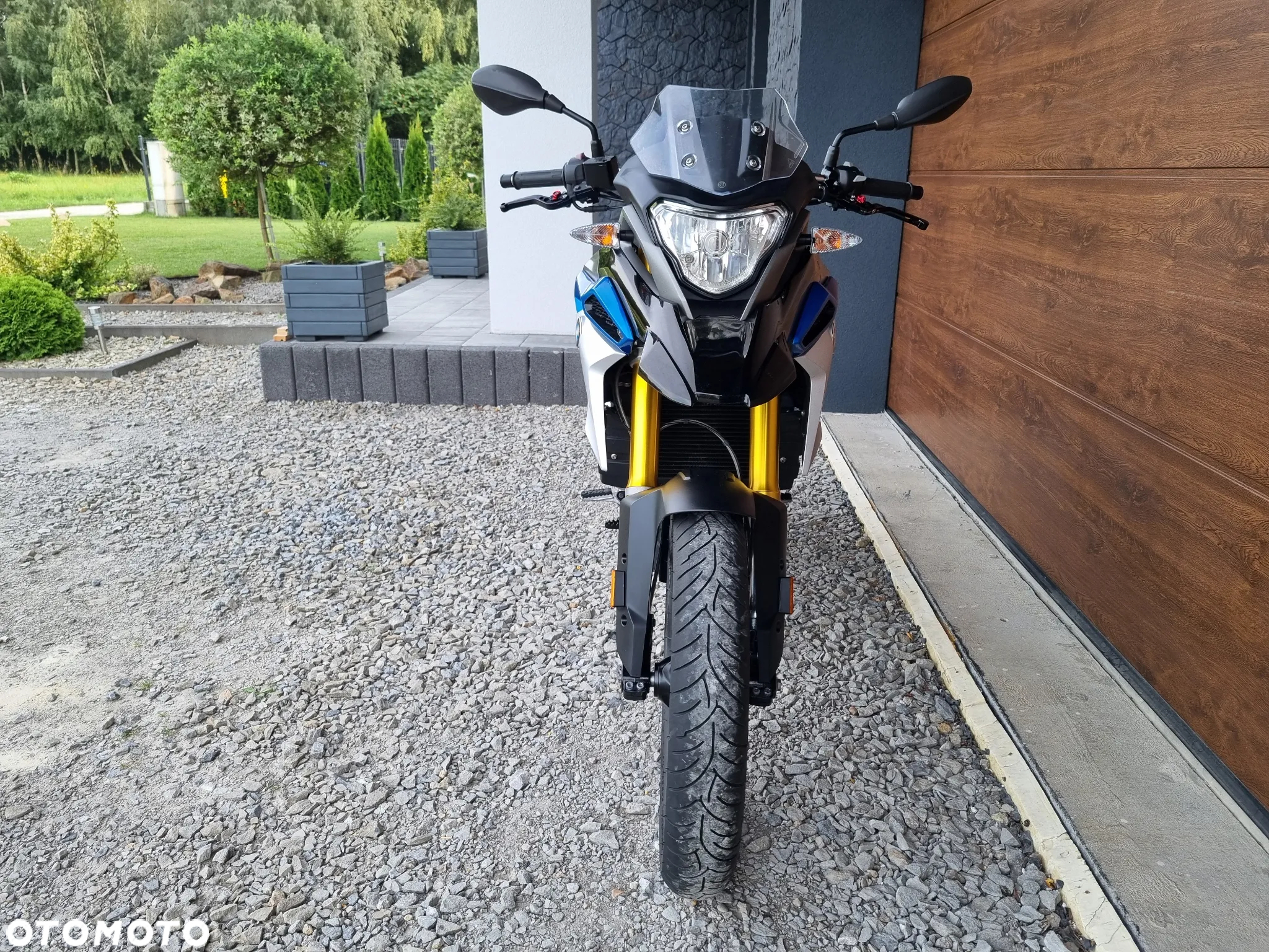 BMW G