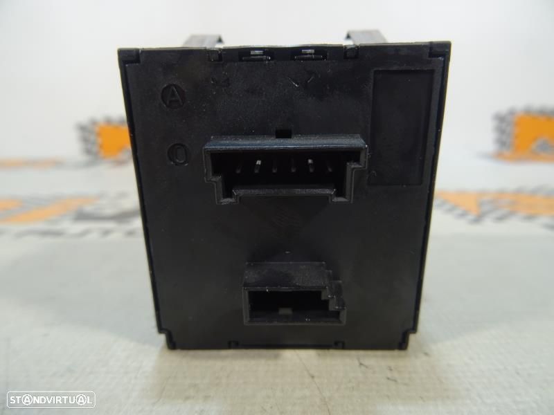 Botão De 4 Piscas Bmw 3 (E90)  61316945652 / 6945652 / 6 945 652 - 4