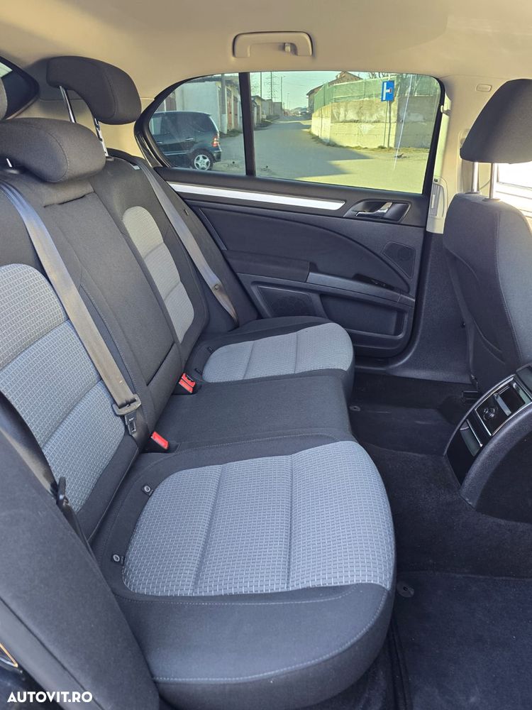 Skoda Superb 1.8 TSI Ambition DSG - 8