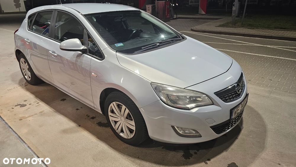 Opel Astra 1.7 CDTI Cosmo - 3