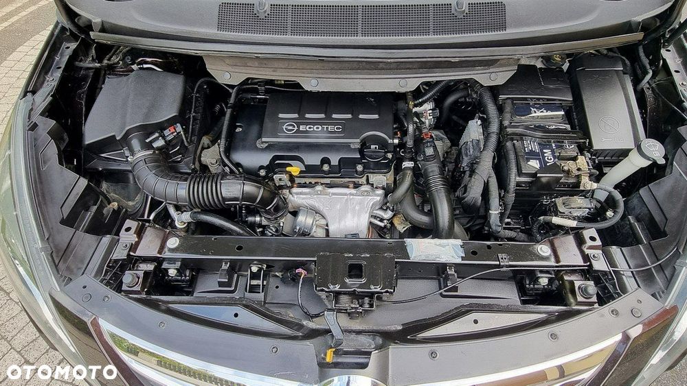 Opel Zafira - 10