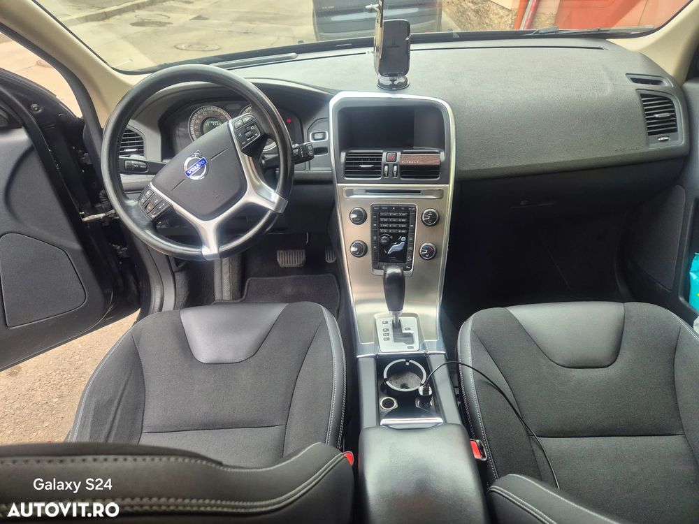 Volvo XC 60 D4 AWD Geartronic Kinetic - 39