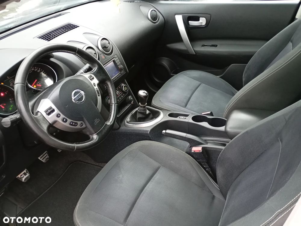 Nissan Qashqai 2.0 dCi Tekna - 31