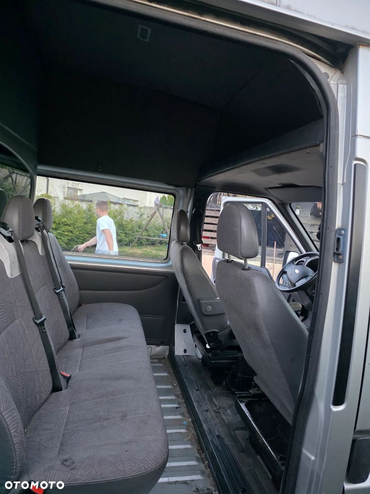 Ford Transit - 12