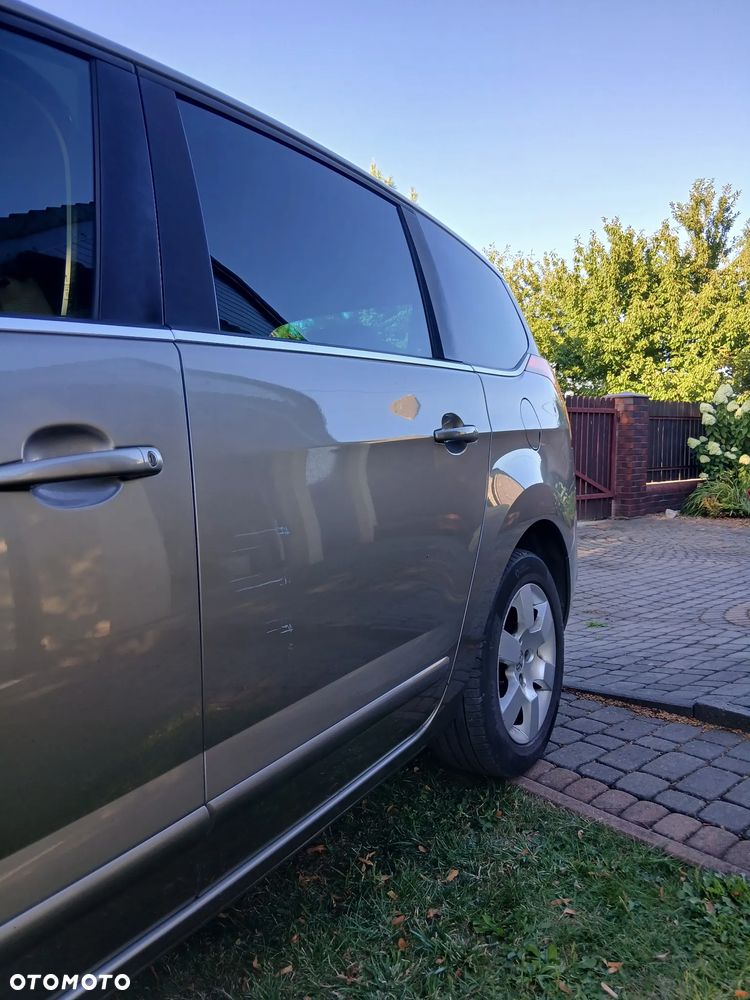 Peugeot 5008 1.6 HDi Active - 25