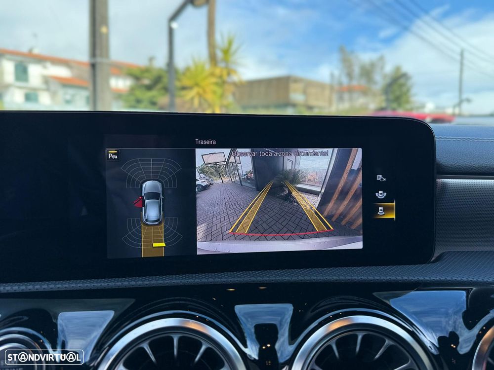 Mercedes-Benz A 250 e AMG Line - 23