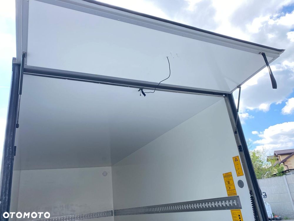 Volkswagen CRAFTER - 23