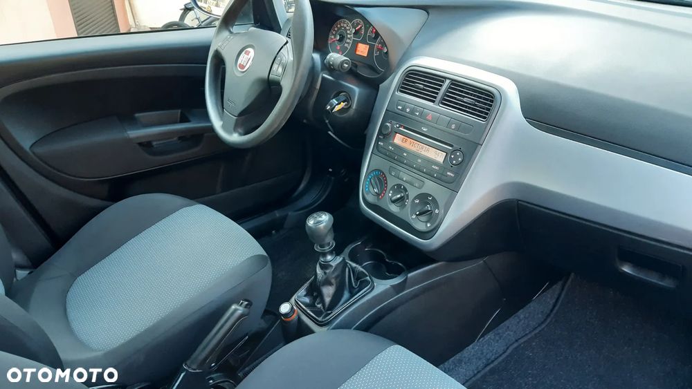 Fiat Punto 1.2 Young - 14
