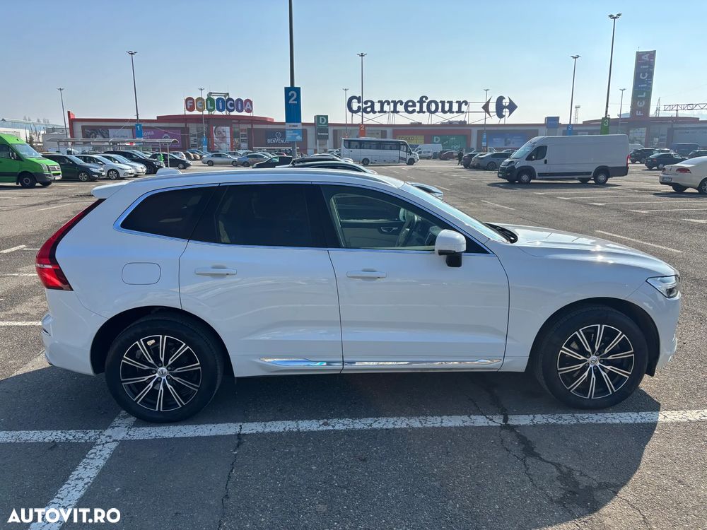 Volvo XC 60 B4 D Plus Dark - 3