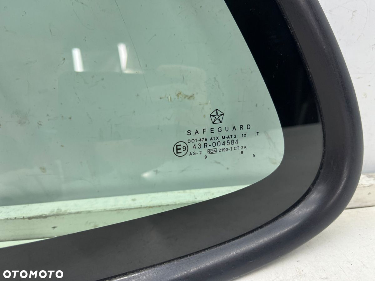 Szyba boczna Chrysler PT Cruiser 00-10r. trójkąt karoseryjna lewa tylna lewy tył oryginalna - 2