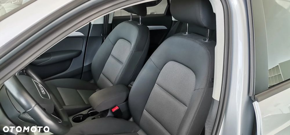 Audi Q3 2.0 TFSI quattro S tronic - 17