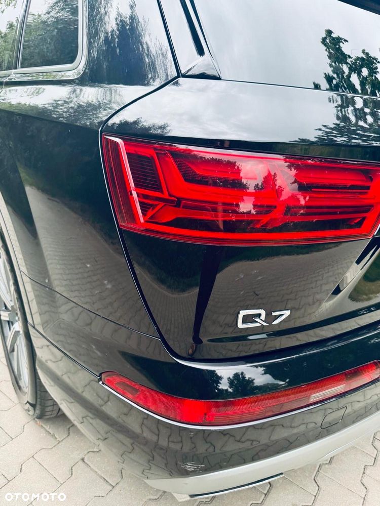 Audi Q7 - 7