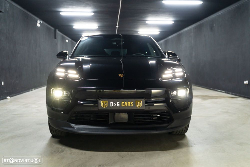 Porsche Macan Electric 4 - 24