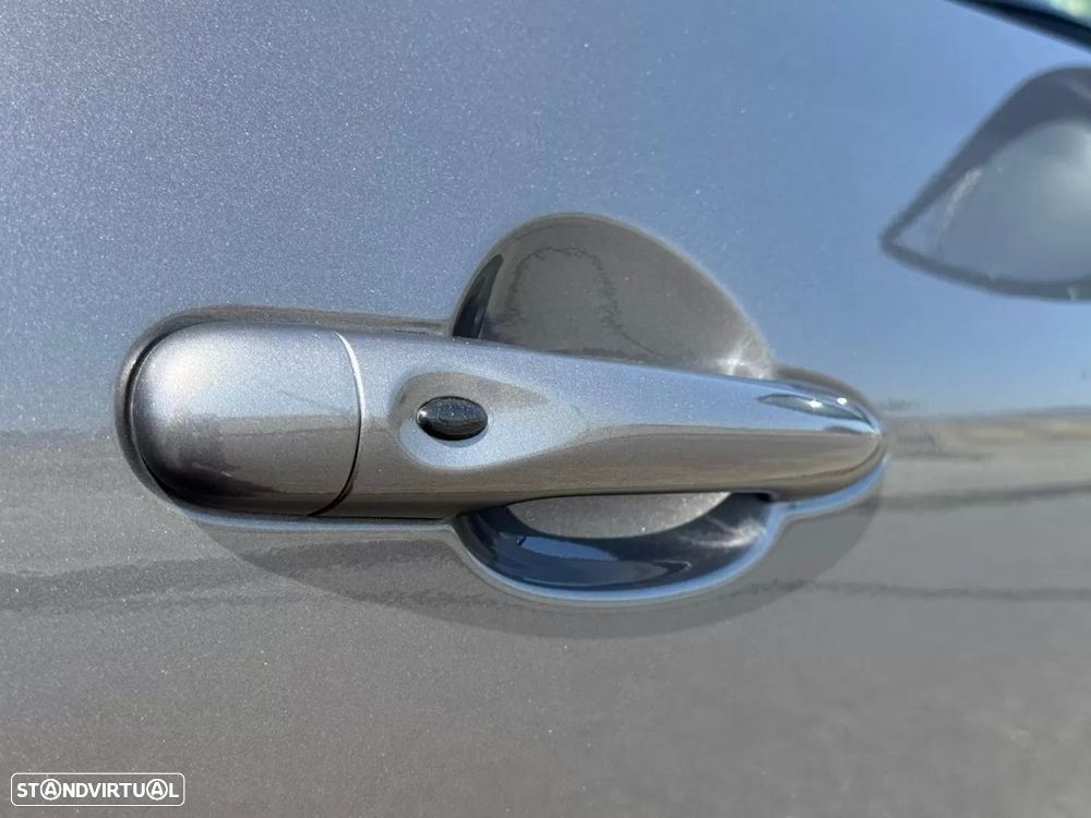Renault Captur 1.2 TCe Initiale Paris EDC - 27