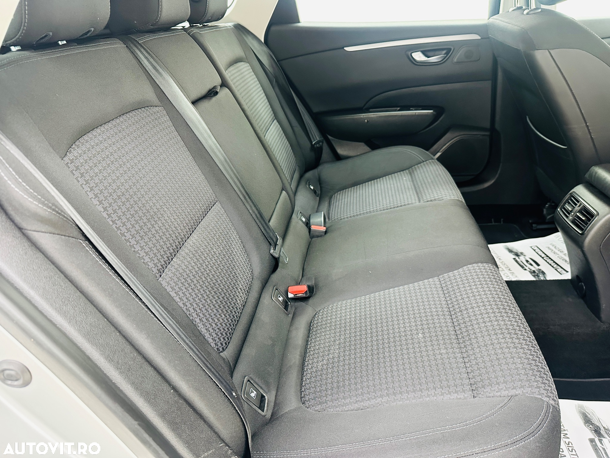 Renault Talisman Grandtour ENERGY dCi 110 LIFE - 17