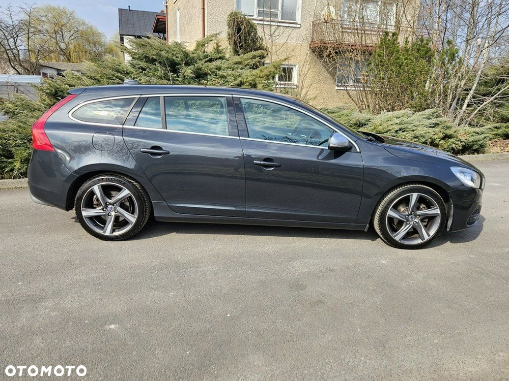 Volvo V60 D4 R-Design Momentum - 5
