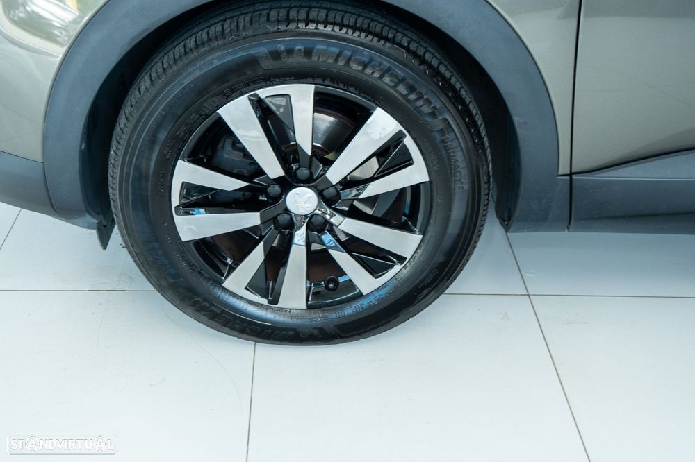 Peugeot 3008 1.5 BlueHDi Active Pack EAT8 - 32