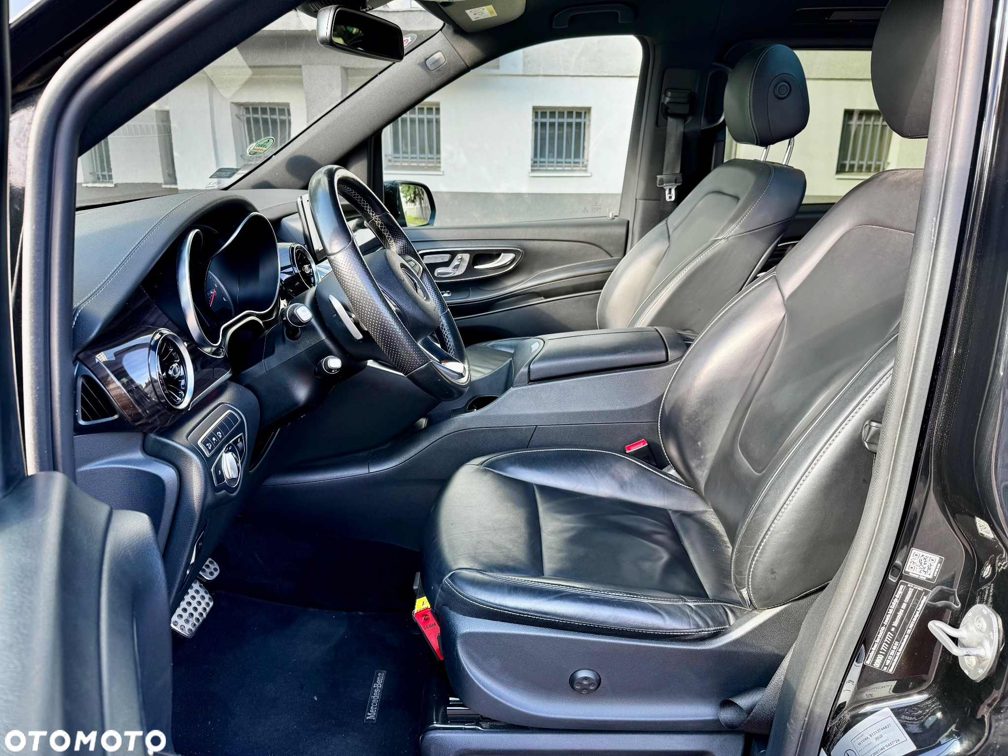 Mercedes-Benz Klasa V 300 d 4-Matic Avantgarde 9G-Tronic (d³ugi) - 24