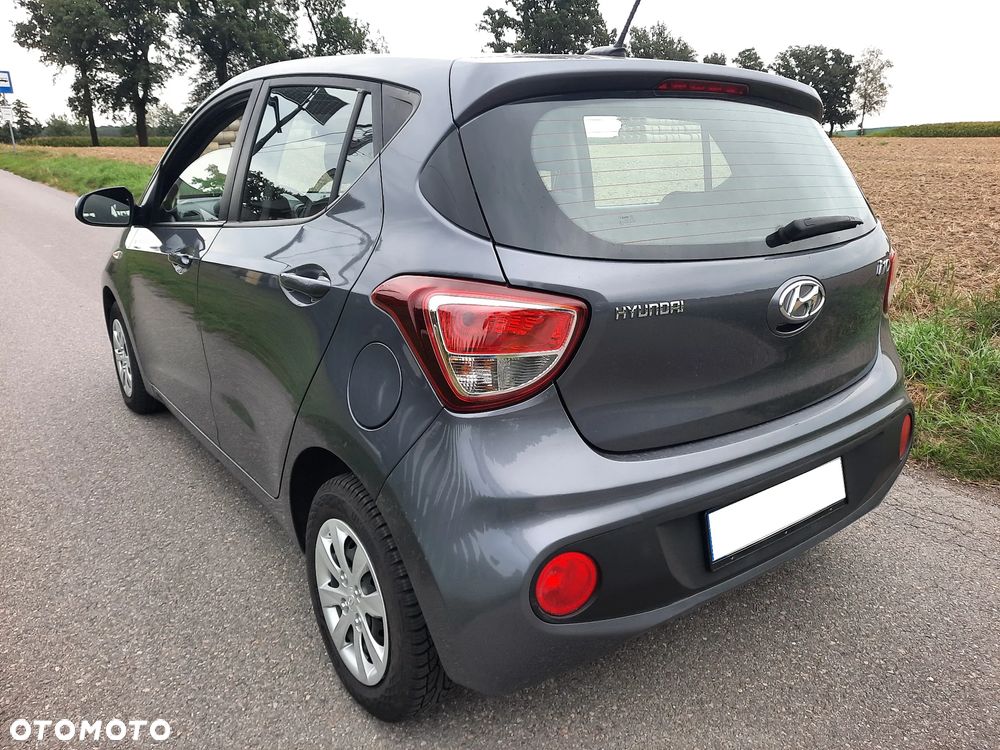 Hyundai i10 1.0 BlueDrive Comfort - 12