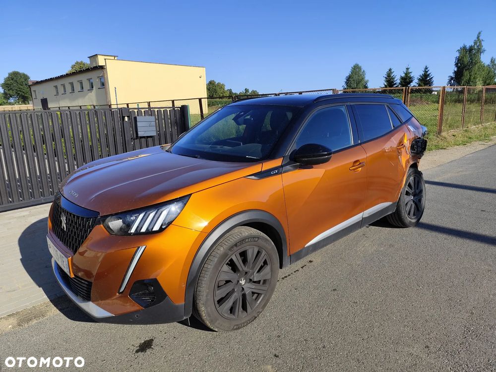 Peugeot 2008 PureTech 155 EAT8 GT Pack - 3