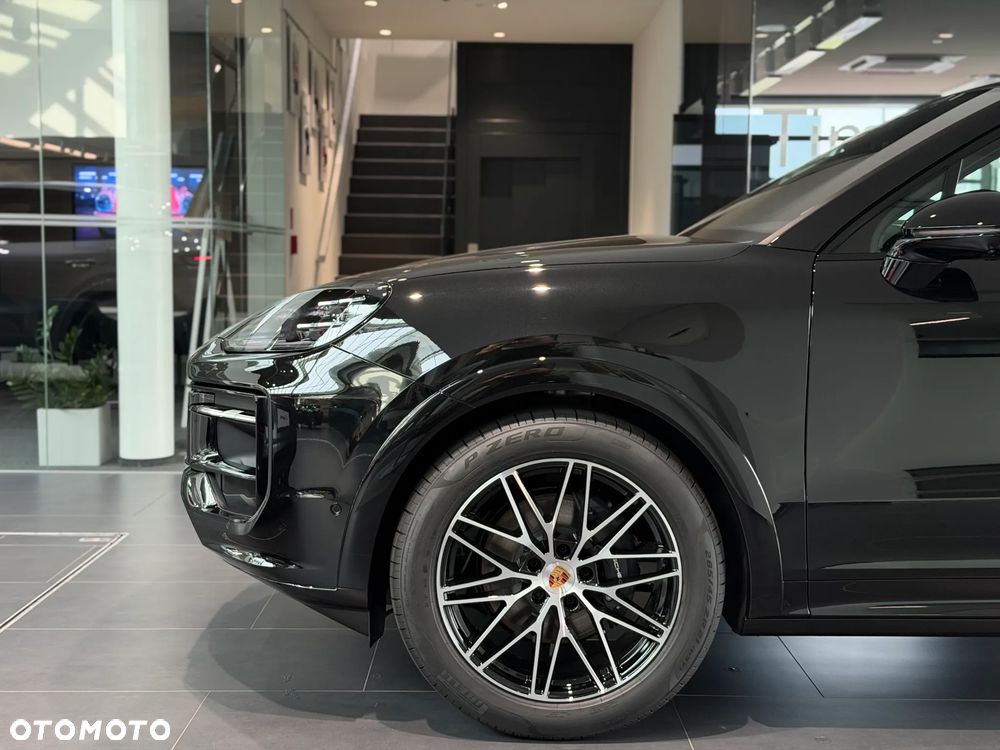 Porsche Cayenne Black Edition - 11