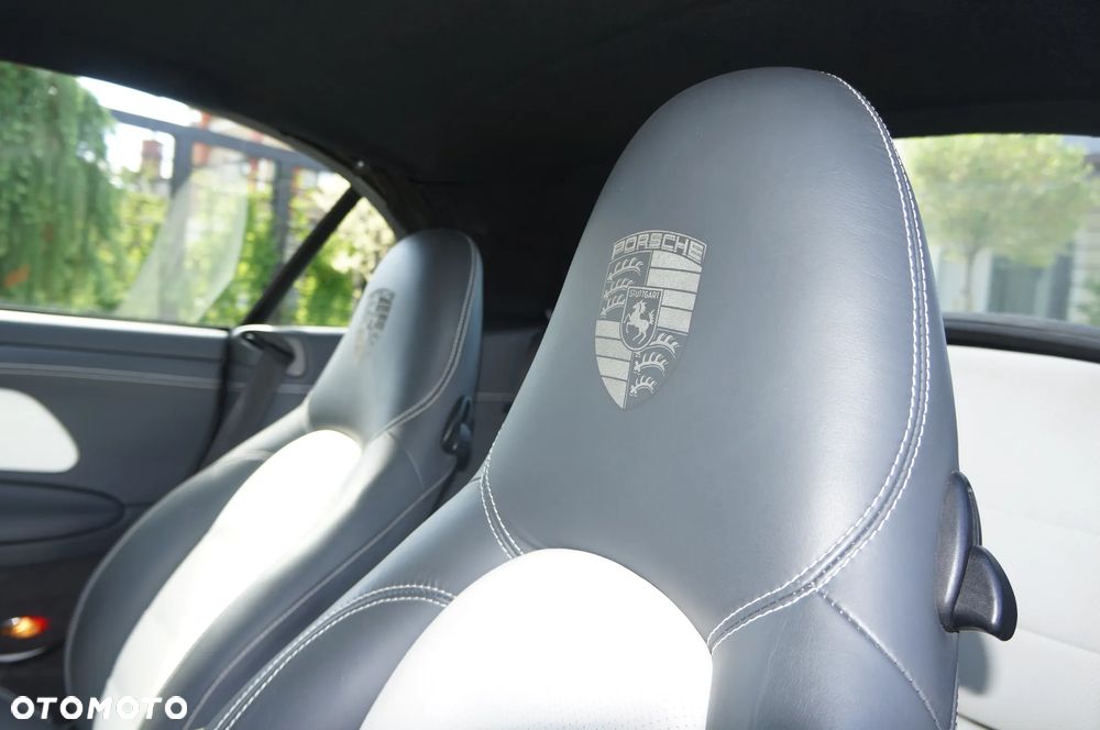 Porsche 911 Carrera 4 Cabrio - 5