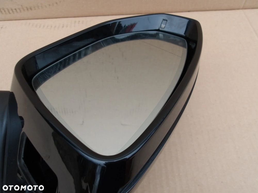 LUSTERKO LEWE AUDI A6 C8 4K1857409S 15PIN - 2