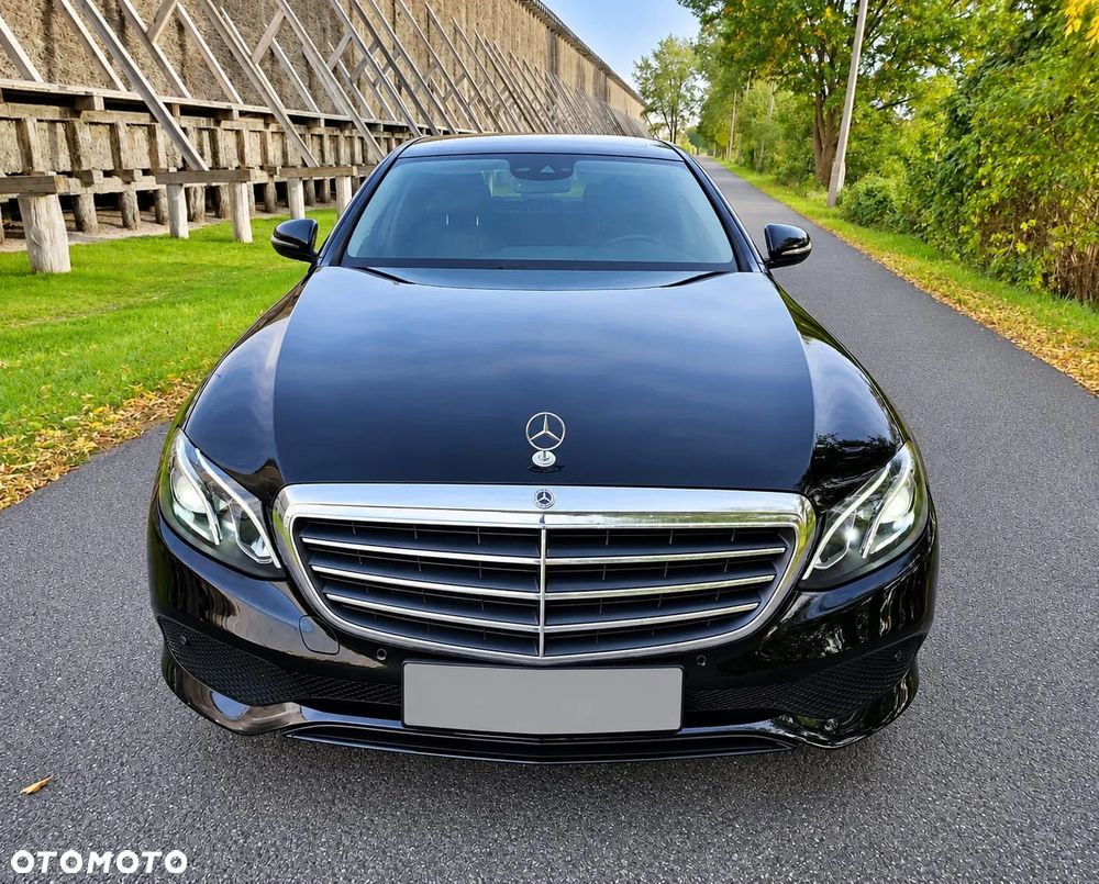Mercedes-Benz Klasa E 200 9G-TRONIC - 2