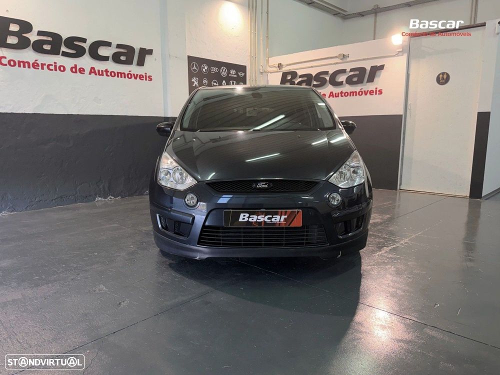 Ford S-Max 2.0 TDCi Titanium 7L - 4