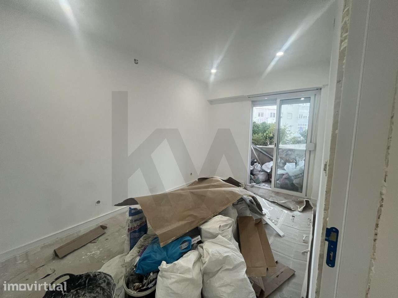 T3 Amadora Remodelado Oferta da Escritura - Grande imagem: 5/7