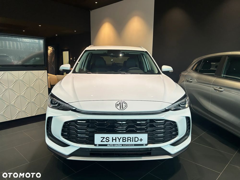 MG ZS Hybrid+ - 8