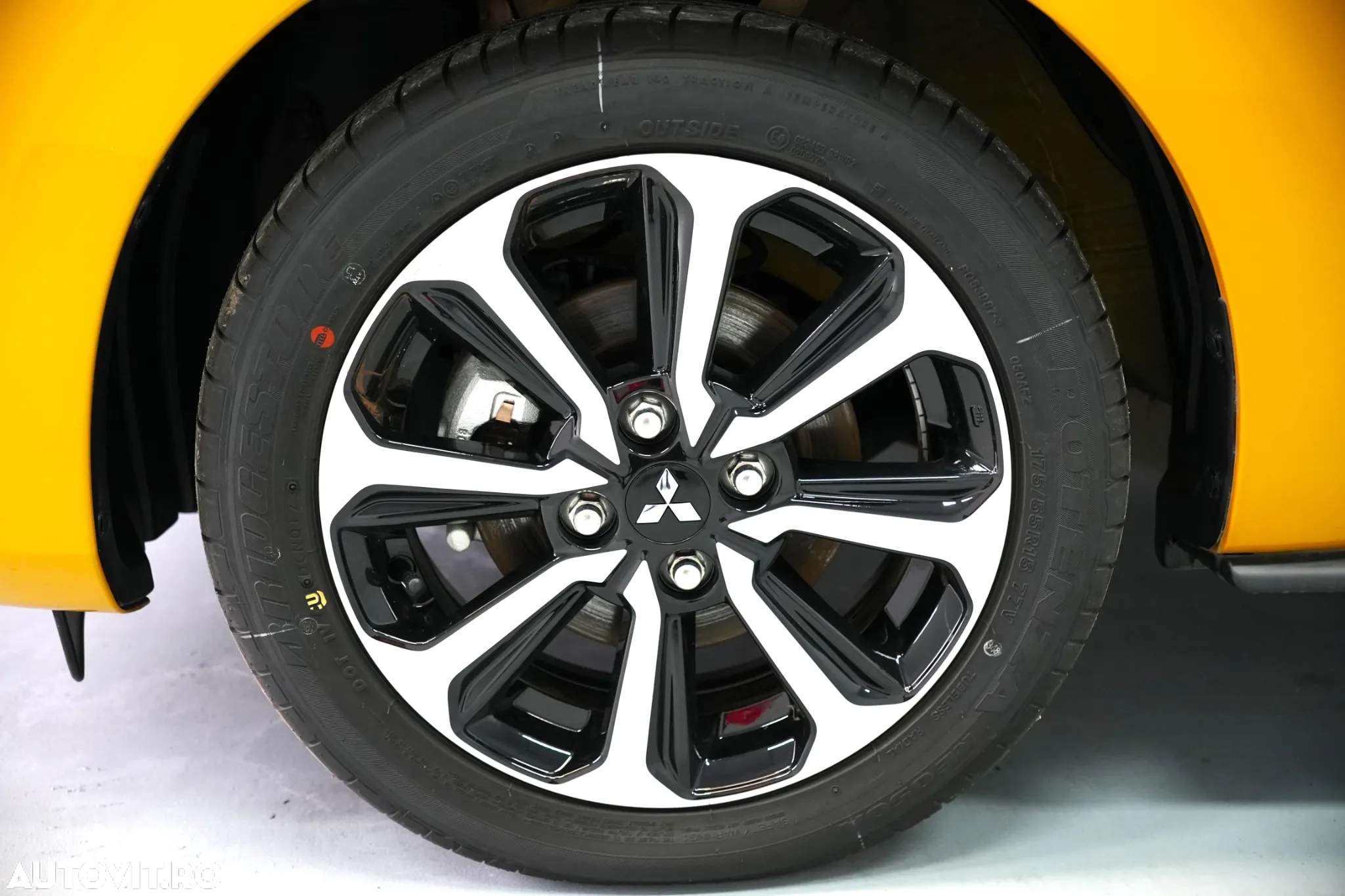 Mitsubishi Space Star 1.2 2WD CVT Intense - 12