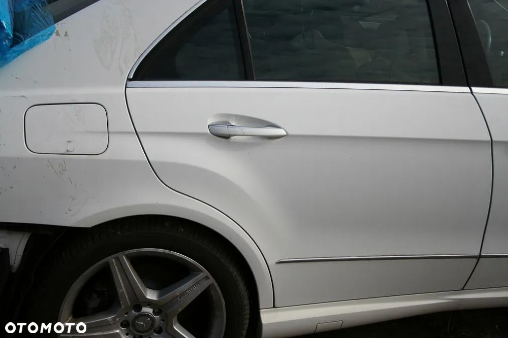 Mercedes-Benz Klasa E 350 CDI BlueEff - 11