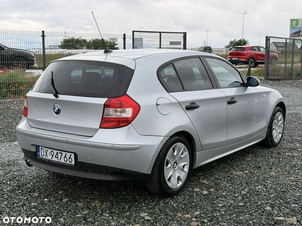 BMW Seria 1 116i - 10