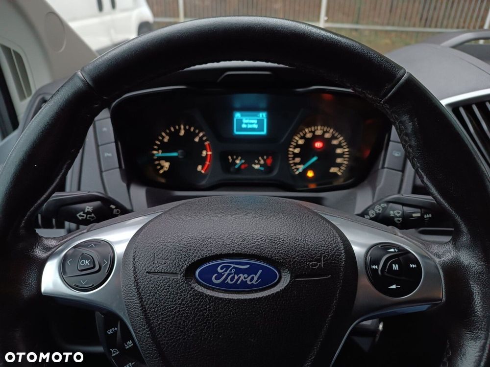 Ford Transit - 13