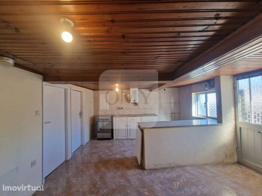 Em Campanha, Moradia T1 a 700 m do Hospital de Vila Real - Grande imagem: 3/23